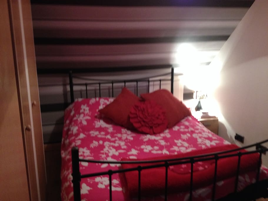 Bedroom 2- large spacious double bedroom