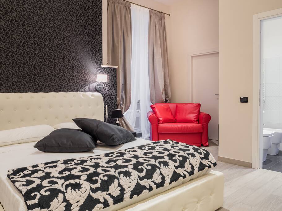 stanza doppia/tripla con bagno privato e doccia con cromo-terapia