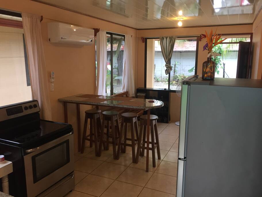 Kitchen & Dining Area