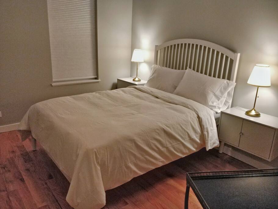 Bedroom 1: White linens so you know they are clean.