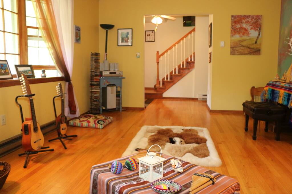 Living Room/Music room