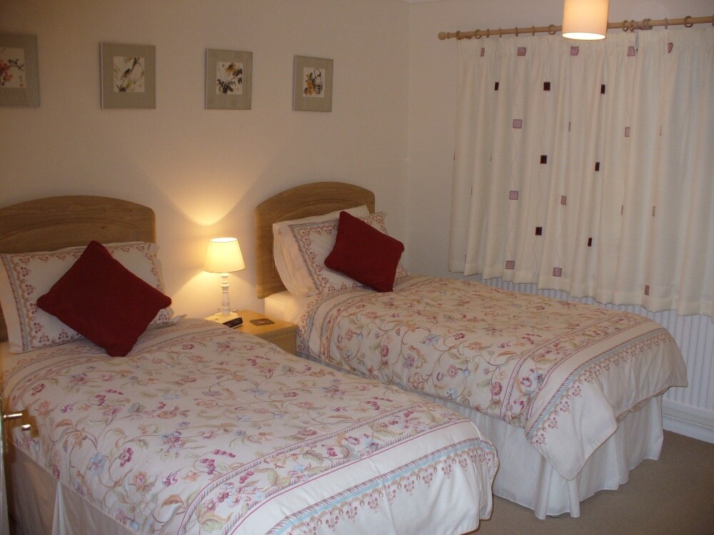 يمكن أن تكون الغرفة المزدوجة سوبر كينج - مع حمام داخلي