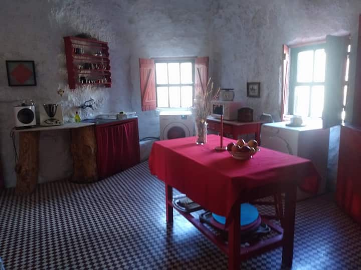 Salto Do Lobo - Montain House With Natural Pools - Covilhã
