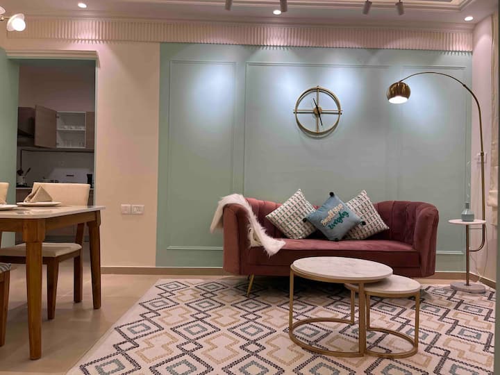 Stylish 2-bedroom service apartment Thannisandra