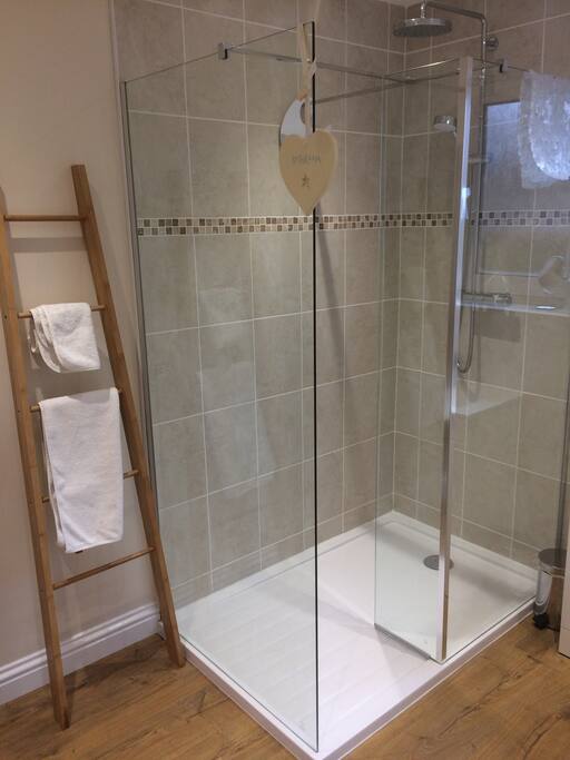 Walk in shower