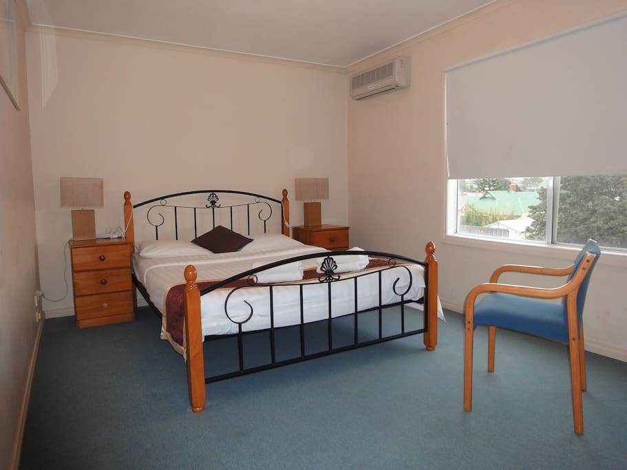 The main room with Queen bed and Walk-in wardrobe