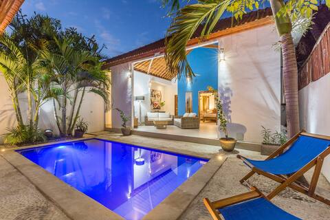 Lovely 2BR private pool seminyak