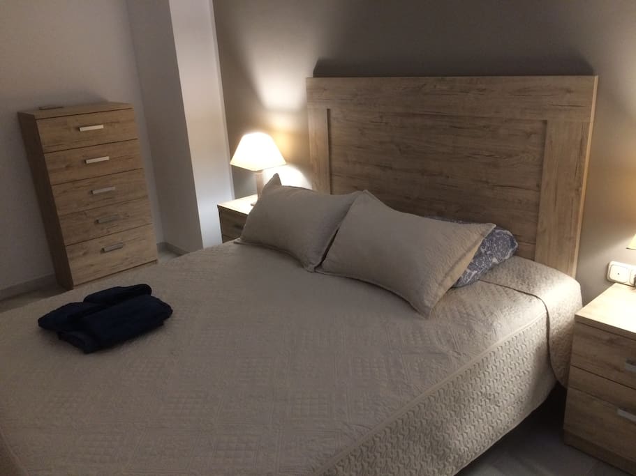 Schlafzimmer 2