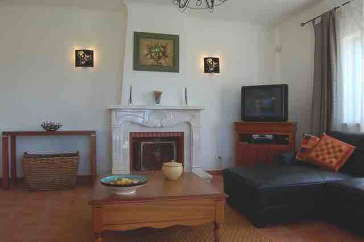 Villa A’Zen gallery image 2