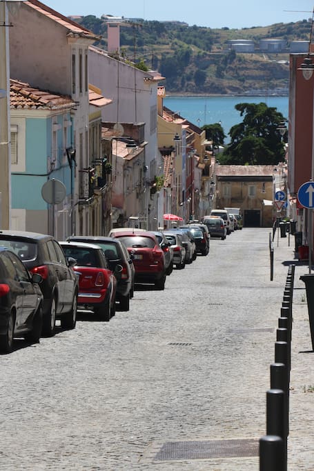 Rua das Mercês, where the apartment is located. A very quiet street with river view and 10 min to Belém (walking distance).