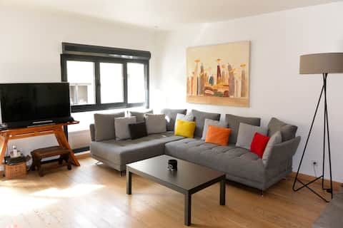 Top Airbnb: Loft-style apartment – heart of Marseille – parking in Marseille