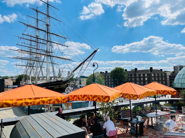 London Victorian Whole House-GREENWICH/ O2 gallery image 4