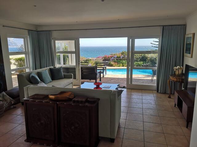 Neptunes Seat – Garden Paradise with Ocean Views gallery image 5