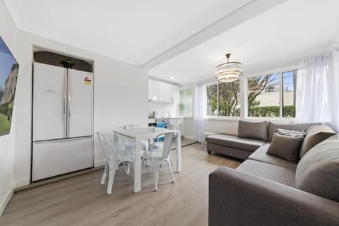 Coastal Cottage By Accom Holidays