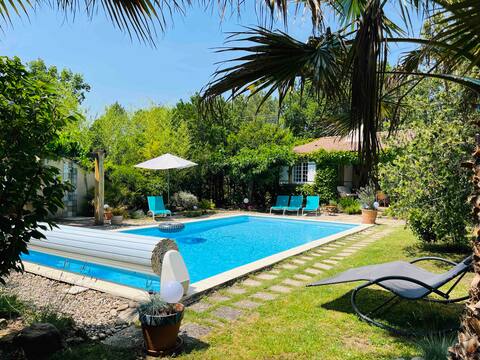 Villa for 6  with pool and treehouse