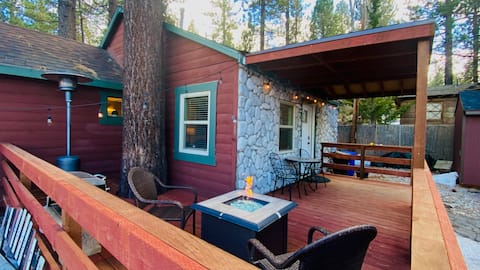 September Special - 5 min walk to Village & Lake