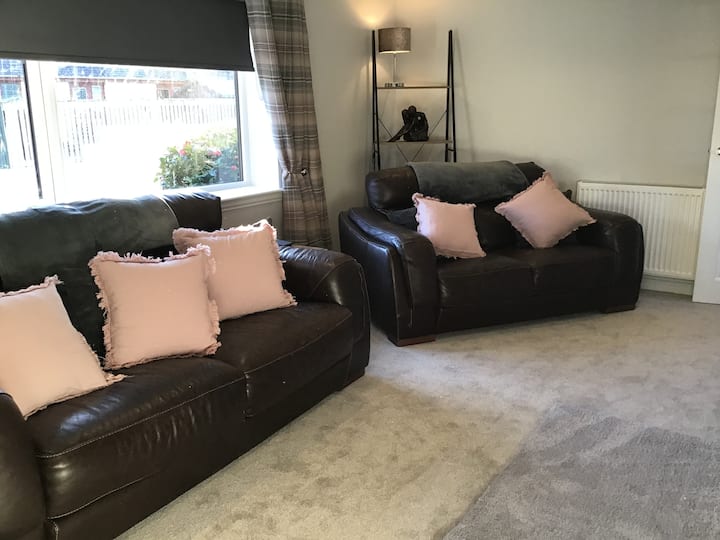 Cosy. Sleeps 5 With Fire. Gardens. Quiet. Central. - Fort William