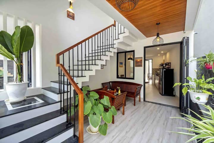 Căn Hộ 75m2,gồm 2 Phòng Ngủ. - 會安市