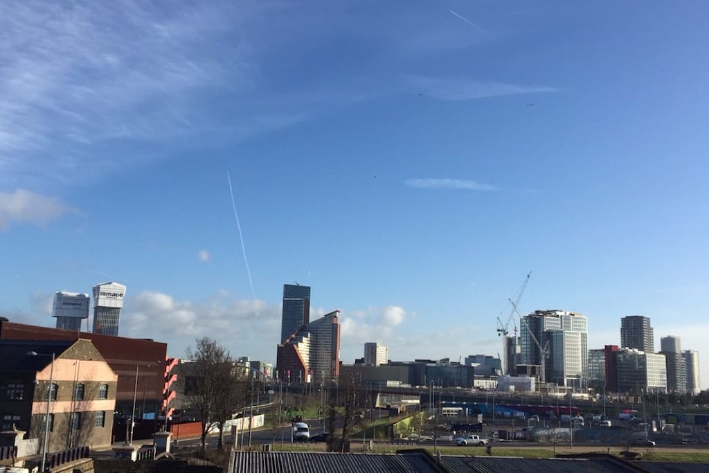 view to sunny Stratford city