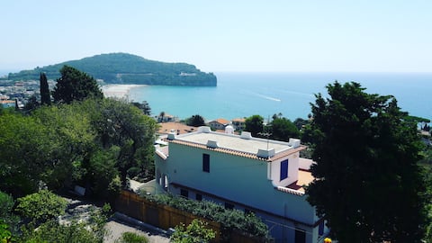 The Garden of the Lauri - Panoramic Villa