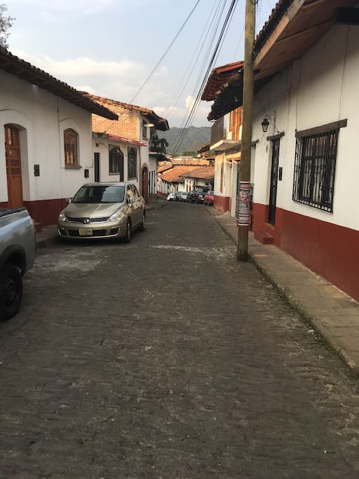 Calle Montealegre