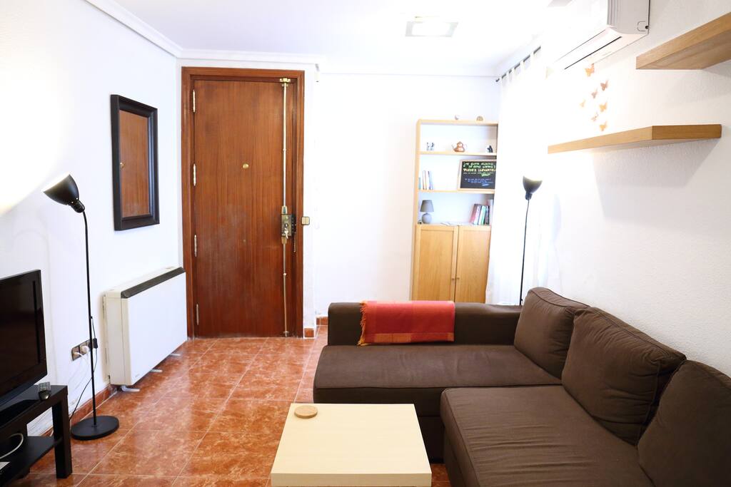 Salón - Puerta de entrada