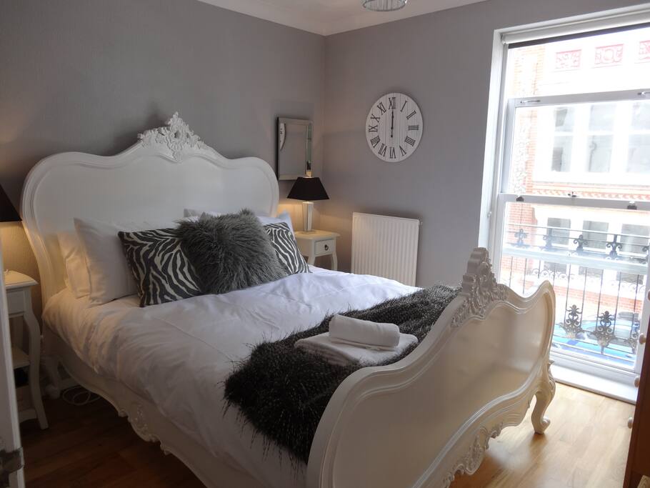 Luxury French Style Bedroom