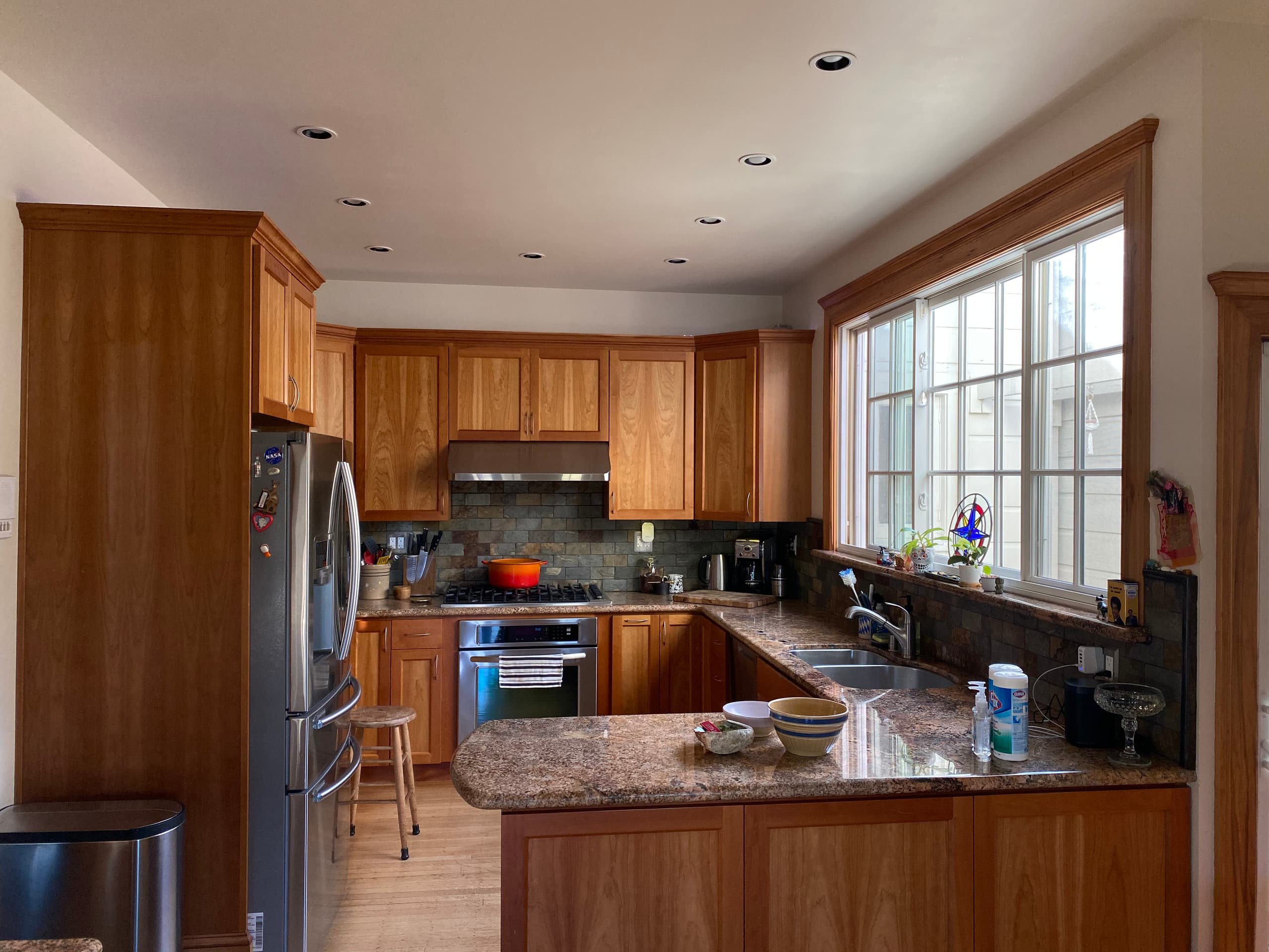 Home in San Francisco · ★4.5 · 2 bedrooms · 2 beds · 1.5 baths - Image 5