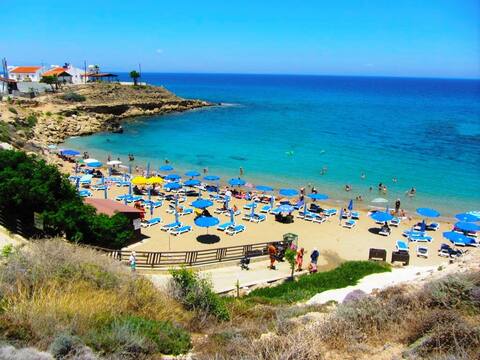 Yiayia Mia's Place: unique, tiny, earthy, CLEAN!!!