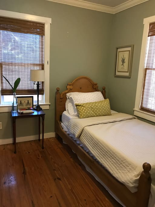 Guest bedroom
