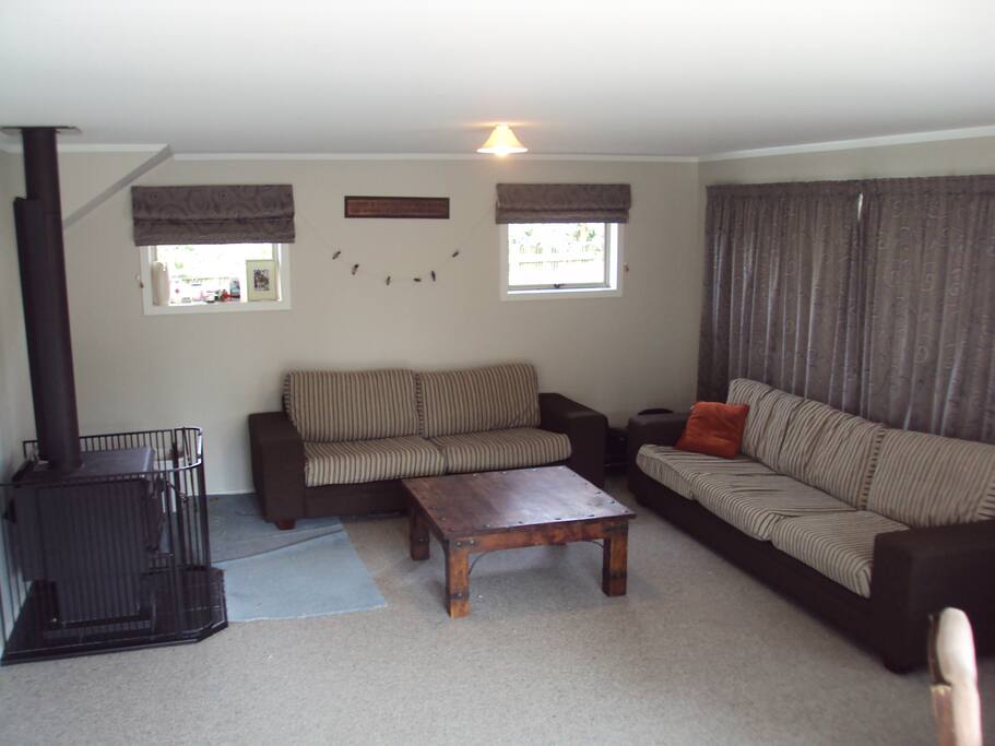 Main Lounge (Kitchen to Left)