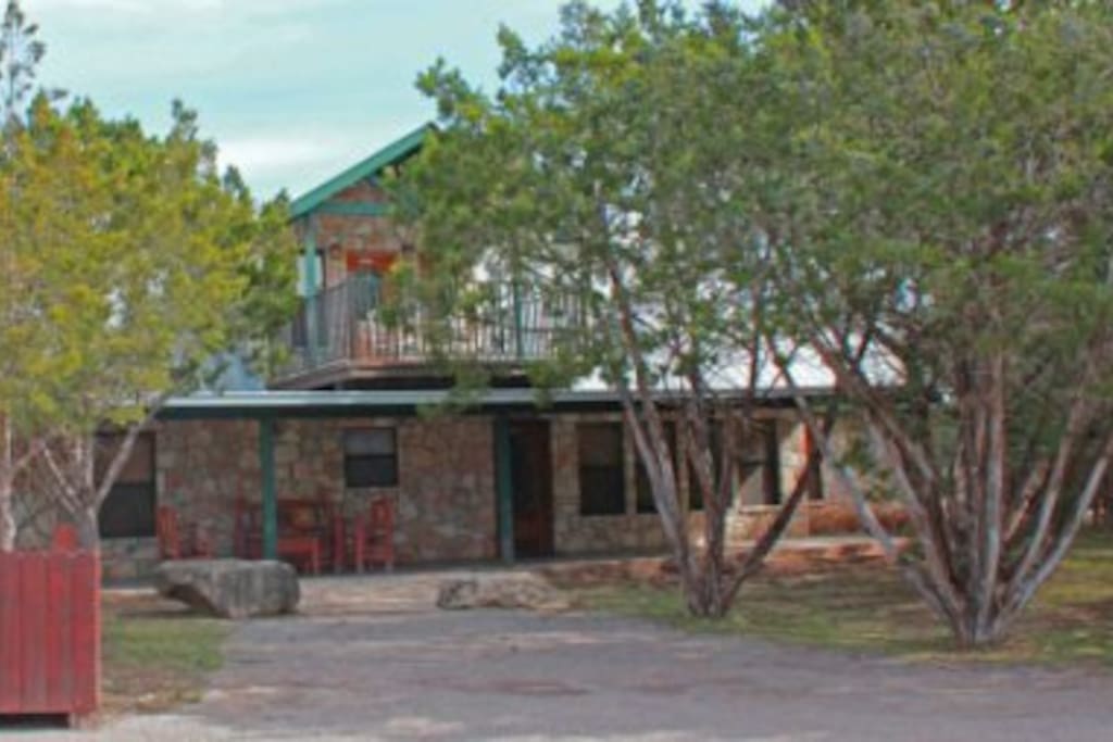 home near Frio RiverCasa De Colores Houses for Rent in