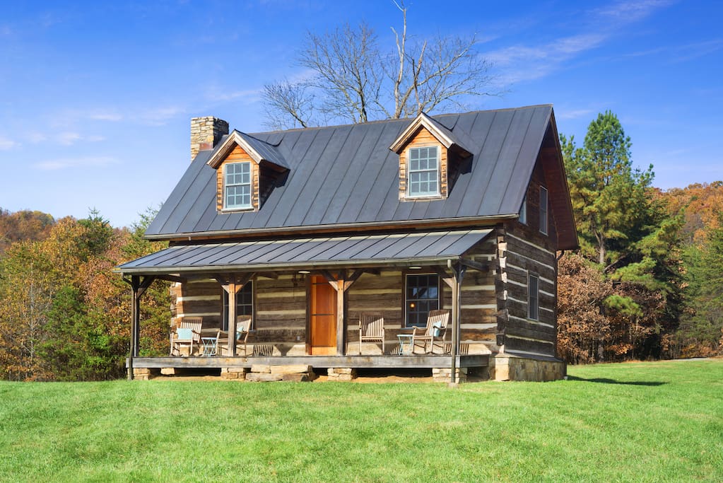 Peaceful and cozy Meadowbrook Cabin