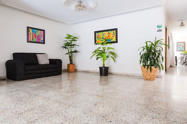 Perfect House Even Better Location*