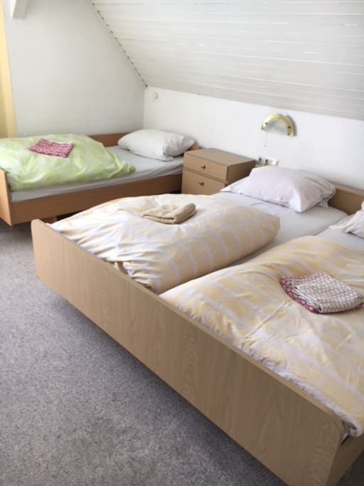 3-Bett Zimmer