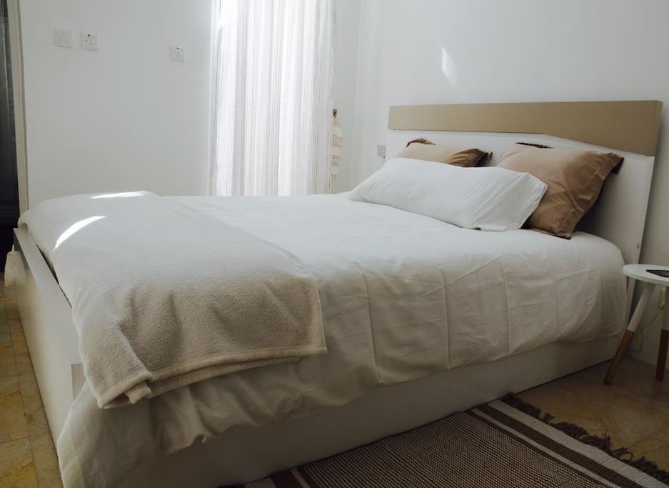 Double Bed