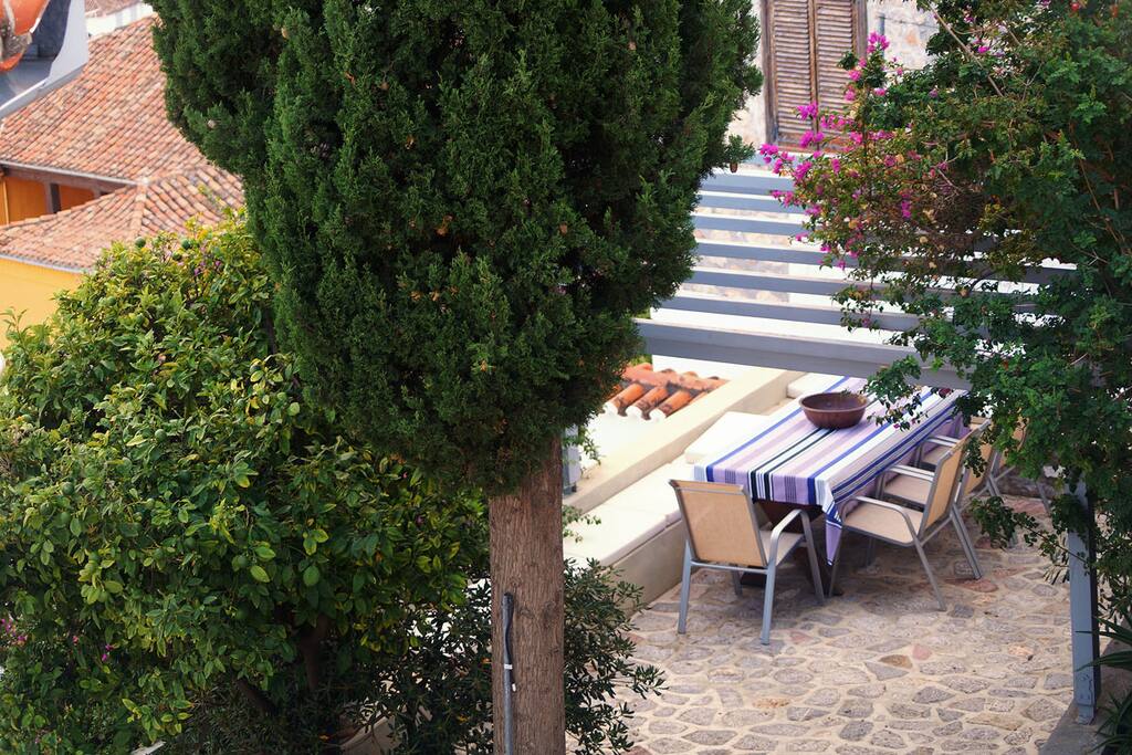 sitting area in the garden