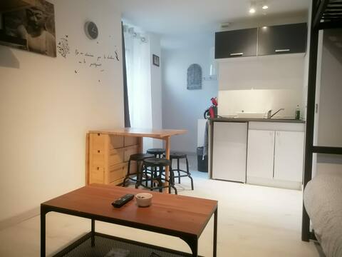 Cozy studio, 21m2, 1 min from Étampes train station