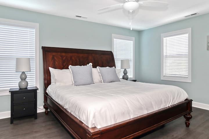 Удобни мебели и очарователни щрихи.