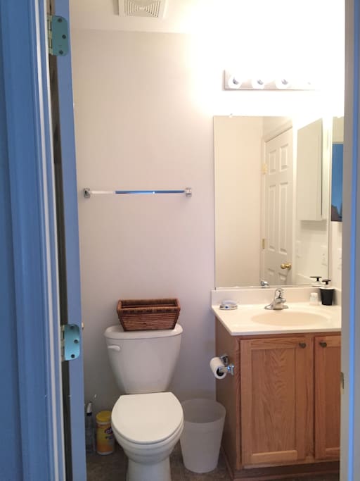 3rd floor full bath (private to room)
