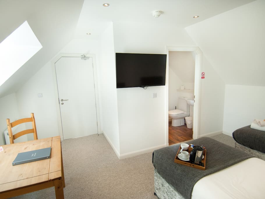 Room 8