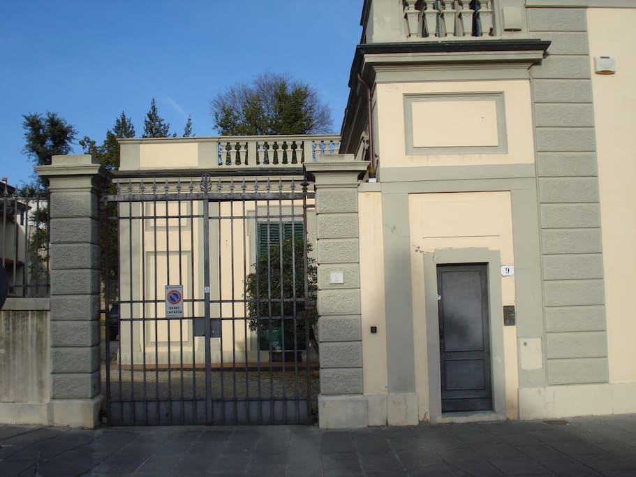 il cancello di ingresso per le auto