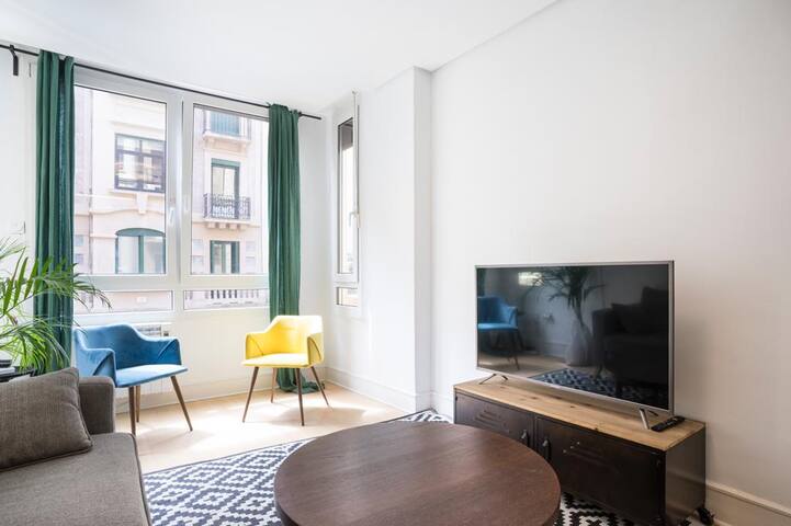 Usandizaga Suite, second line Beach, free parking gallery image 3