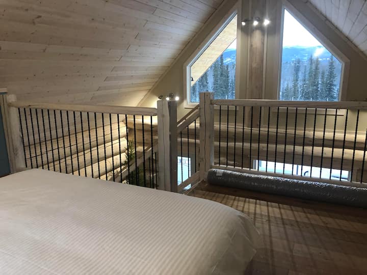 Loft à l'étage avec vue