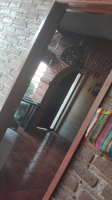 la entrada para las habitaciones