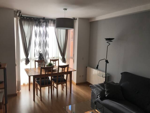 Moderno, con parking