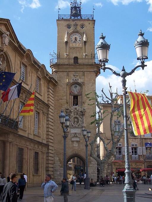 Aix en Provence
15 km