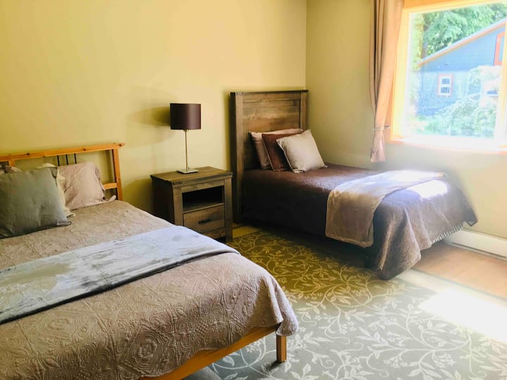 Მესამე საძინებელი ორადგილიანი და ტყუპი საძინებლით 