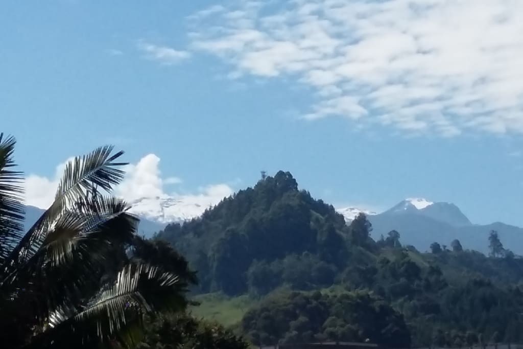 La majestuosidad del Nevado del Ruíz, visto desde casa