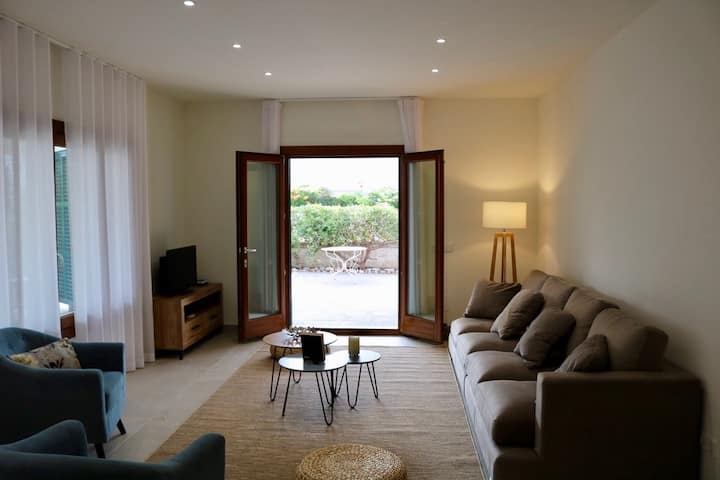 Traditional Villa, 5 Bedrooms & Swimming Pool - Can Pastilla